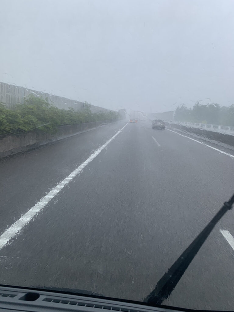 ゲリラ豪雨に見舞われた、ポルシェ986ボクスター納車｜横浜から愛知県へ！