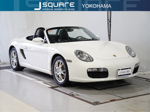【入荷のお知らせ】ポルシェ ボクスター 2.7 5MT ホワイト